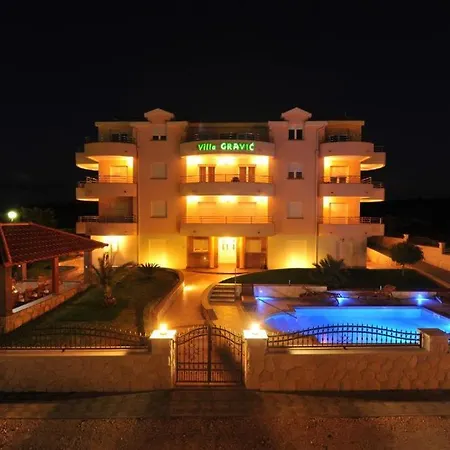 Gravic 1 Apartment *