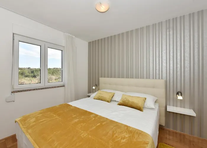 Appartement Gravic 1