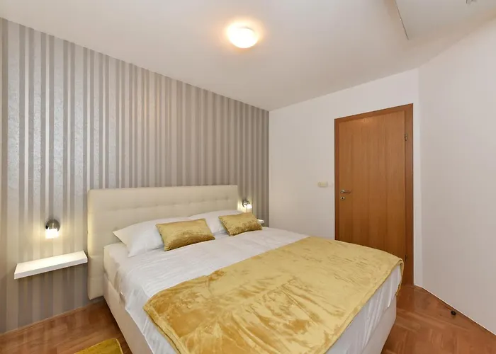 Appartement Gravic 1